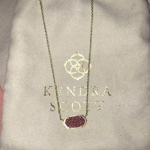 Kendra Scott necklace